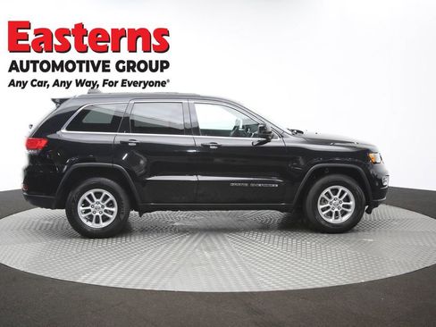 Used 2018 Jeep Grand Cherokee Laredo RWD image 45