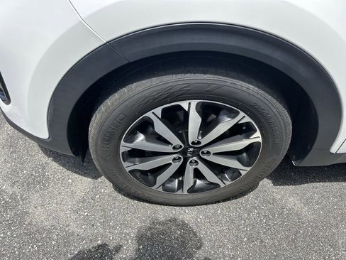 Used 2019 Kia Sportage EX w/ EX Technology Package FWD image 10