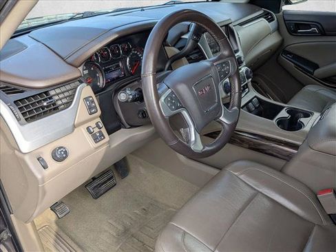 Used 2016 GMC Yukon SLT w/ HD Trailering Package image 10