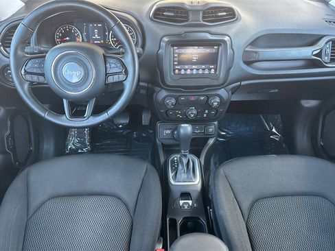 Used 2018 Jeep Renegade Altitude image 13