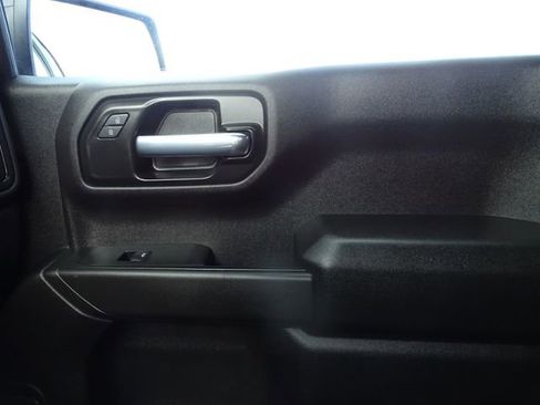 Certified 2021 Chevrolet Silverado 1500 Custom image 9