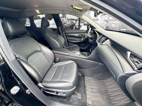 Used 2023 INFINITI QX50 Luxe FWD image 30