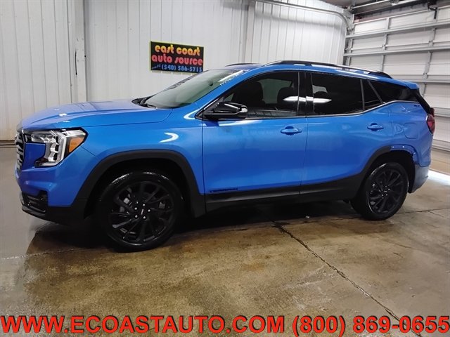 Used 2024 GMC Terrain SLT w/ Infotainment Package II AWD/4WD image 5