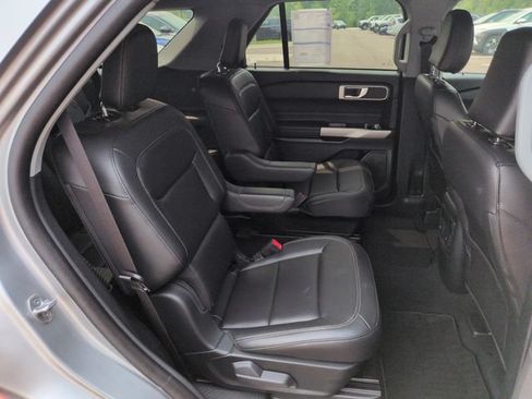 Certified 2023 Ford Explorer XLT w/ Equipment Group 202A AWD/4WD image 17