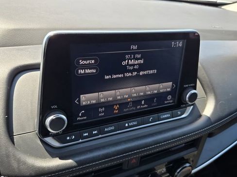 Used 2024 Nissan Rogue S image 20