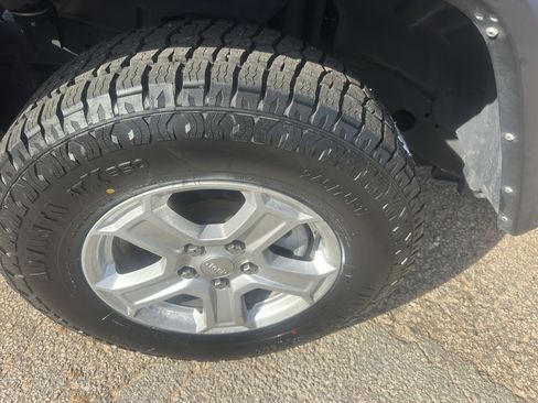 Used 2021 Jeep Wrangler Unlimited Sport S image 19