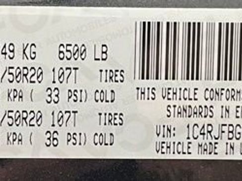Used 2016 Jeep Grand Cherokee Limited w/ Trailer Tow Group IV AWD/4WD image 62