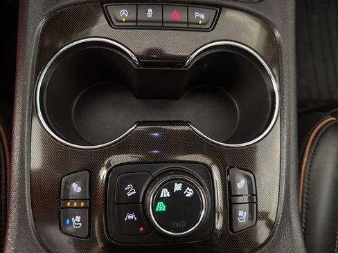 Used 2022 GMC Acadia AT4 w/ Technology Package AWD/4WD image 23