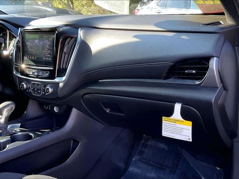 Certified 2022 Chevrolet Traverse LT image 15