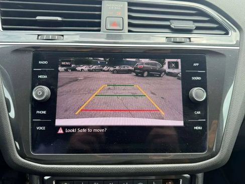 Used 2019 Volkswagen Tiguan SE AWD/4WD image 21