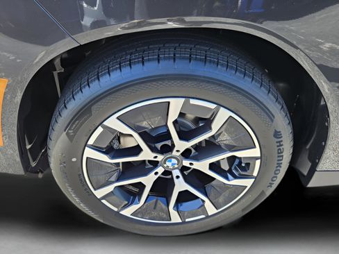 New 2025 BMW X3 xDrive30i w/ Premium Package image 40