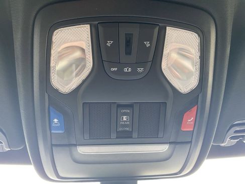 Used 2023 RAM 1500 Big Horn AWD/4WD image 28