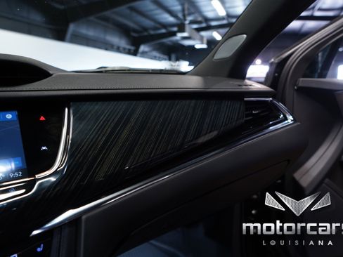 Used 2022 Cadillac XT6 Premium Luxury w/ Technology Package image 39