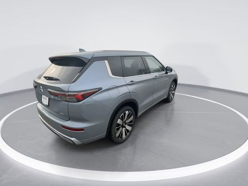 New 2026 Mitsubishi Outlander SEL FWD image 8