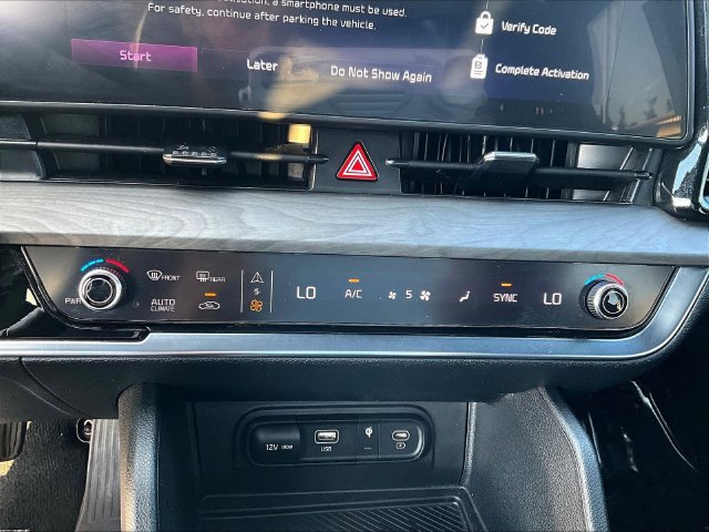 Certified 2025 Kia Sportage X-Line w/ Premium Package AWD/4WD image 17