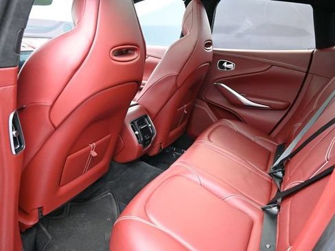 Used 2021 Aston Martin DBX AWD/4WD image 15