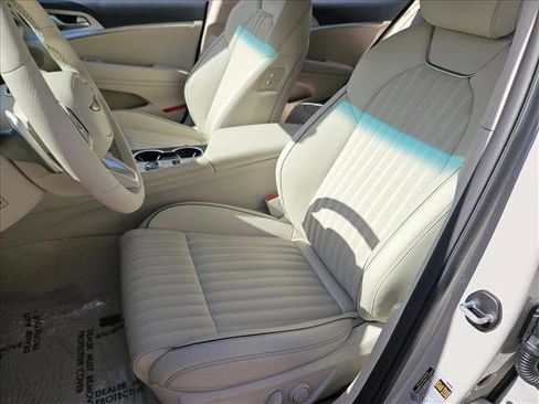 Used 2026 Genesis G70 2.5T Prestige image 16