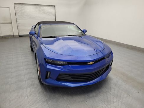 Used 2018 Chevrolet Camaro LT RWD image 14