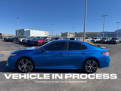 Used 2018 Toyota Camry SE w/ Protection Package (Q2) image 6