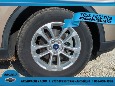 Used 2021 Ford Escape SE w/ Convenience Package AWD/4WD image 11