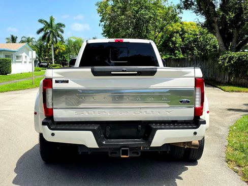 Used 2018 Ford F350 Platinum w/ Platinum Ultimate Package AWD/4WD image 14