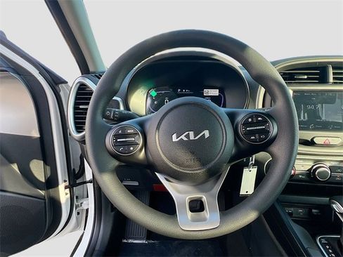 New 2025 Kia Soul LX image 11