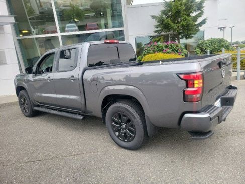 Used 2023 Nissan Frontier SV w/ Technology Package AWD/4WD image 4