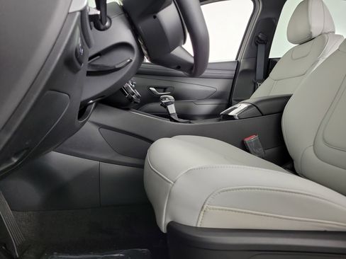 New 2025 Hyundai Santa Cruz SEL image 28