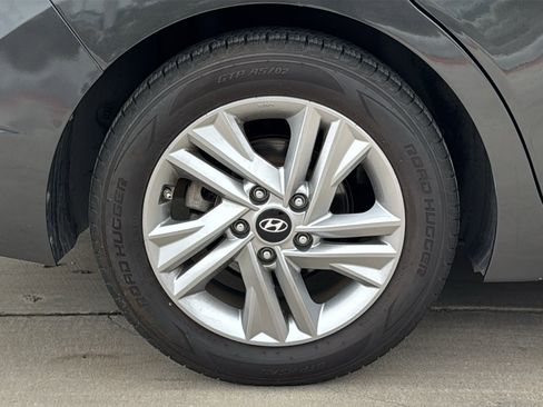 Used 2020 Hyundai Elantra Value Edition w/ Cargo Package (C1) FWD image 33