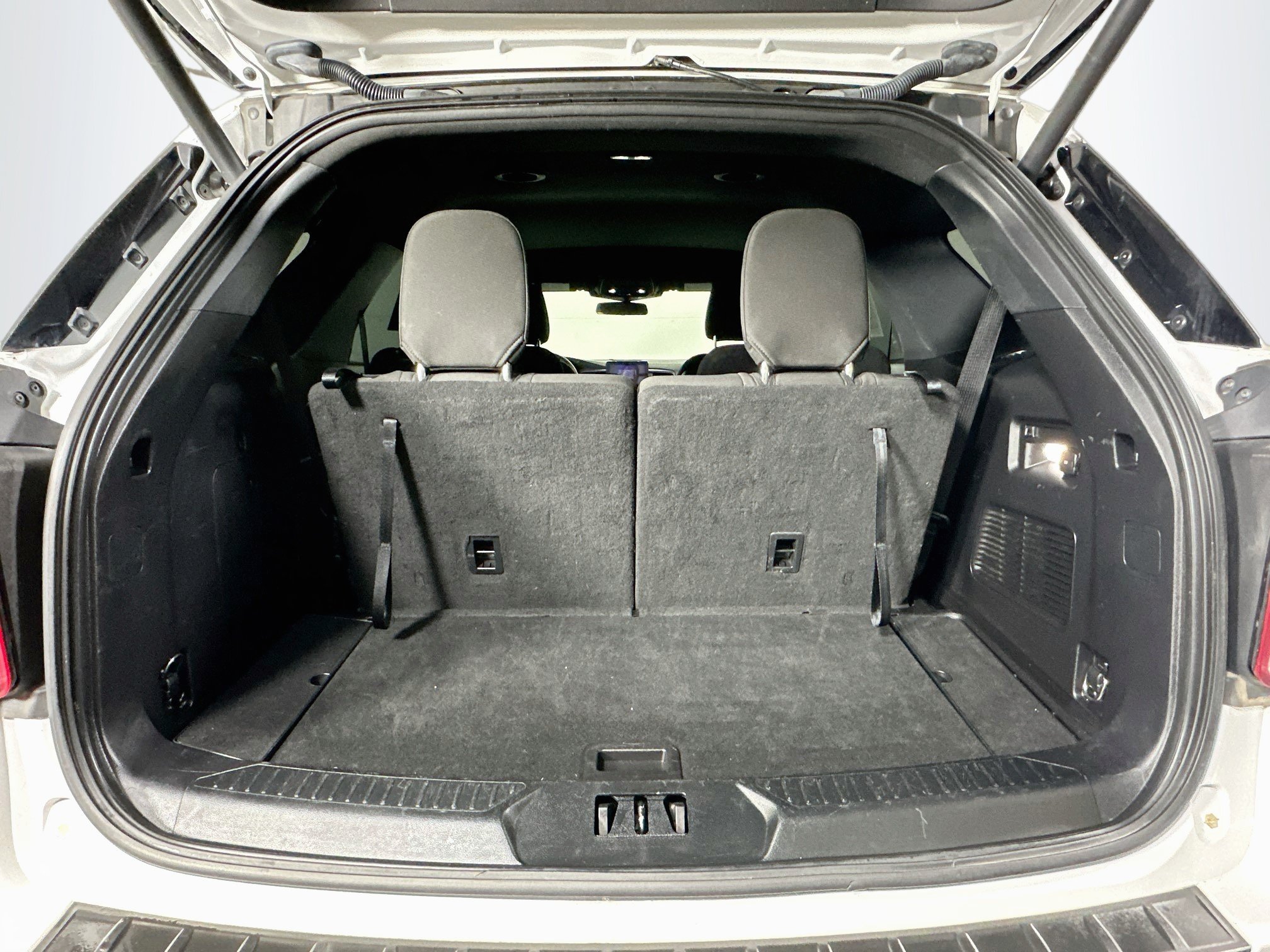 Used 2020 Ford Explorer XLT RWD image 29