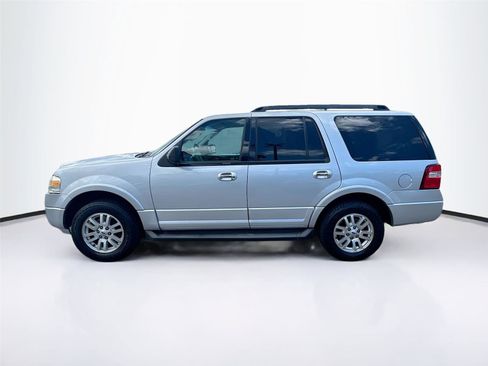 Used 2014 Ford Expedition XLT RWD image 4