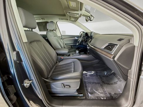 Used 2023 Audi Q5 2.0T Premium w/ Convenience Package image 28