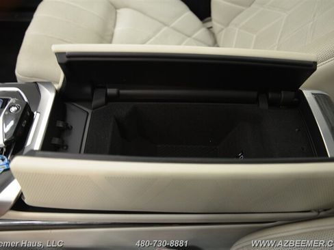 Used 2023 BMW 760i xDrive w/ Executive Package AWD/4WD image 36