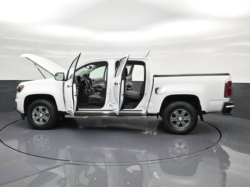 Used 2019 Chevrolet Colorado W/T w/ WT Convenience Package RWD image 37