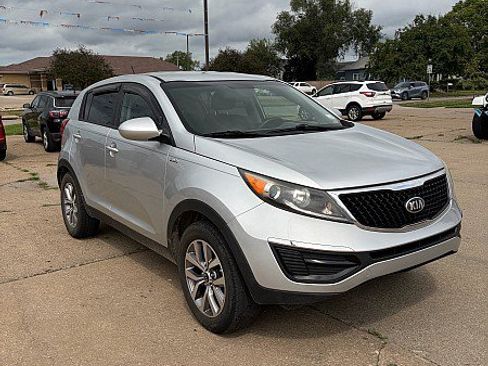 Used 2016 Kia Sportage LX AWD/4WD image 6