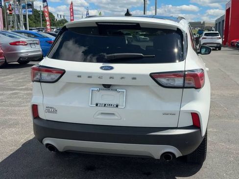 Used 2022 Ford Escape SEL w/ Technology Package AWD/4WD image 6