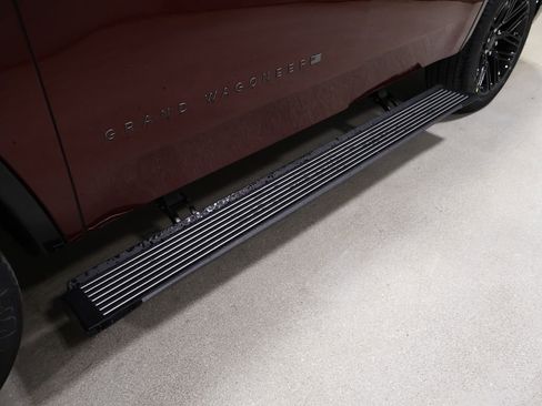 New 2026 Jeep Grand Wagoneer Limited AWD/4WD image 8