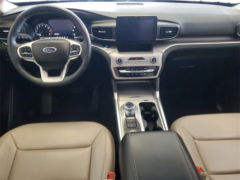 Used 2023 Ford Explorer XLT w/ Equipment Group 202A image 29