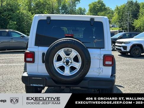Used 2022 Jeep Wrangler Unlimited Sport w/ Sun And Sound Package AWD/4WD image 7