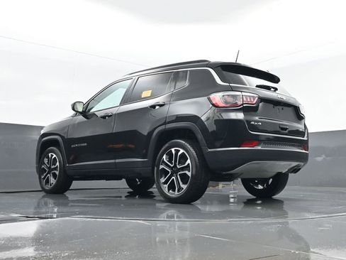 Used 2022 Jeep Compass Limited AWD/4WD image 24