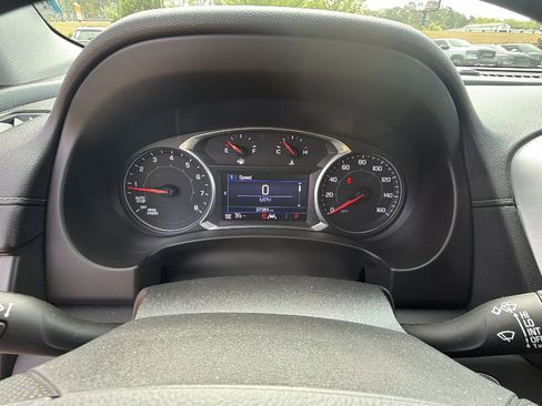 Used 2022 GMC Terrain SLE FWD image 28