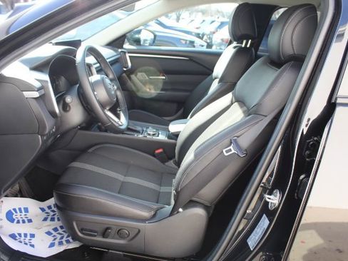 Certified 2025 MAZDA CX-50 2.5 Hybrid w/ Preferred Pkg image 28