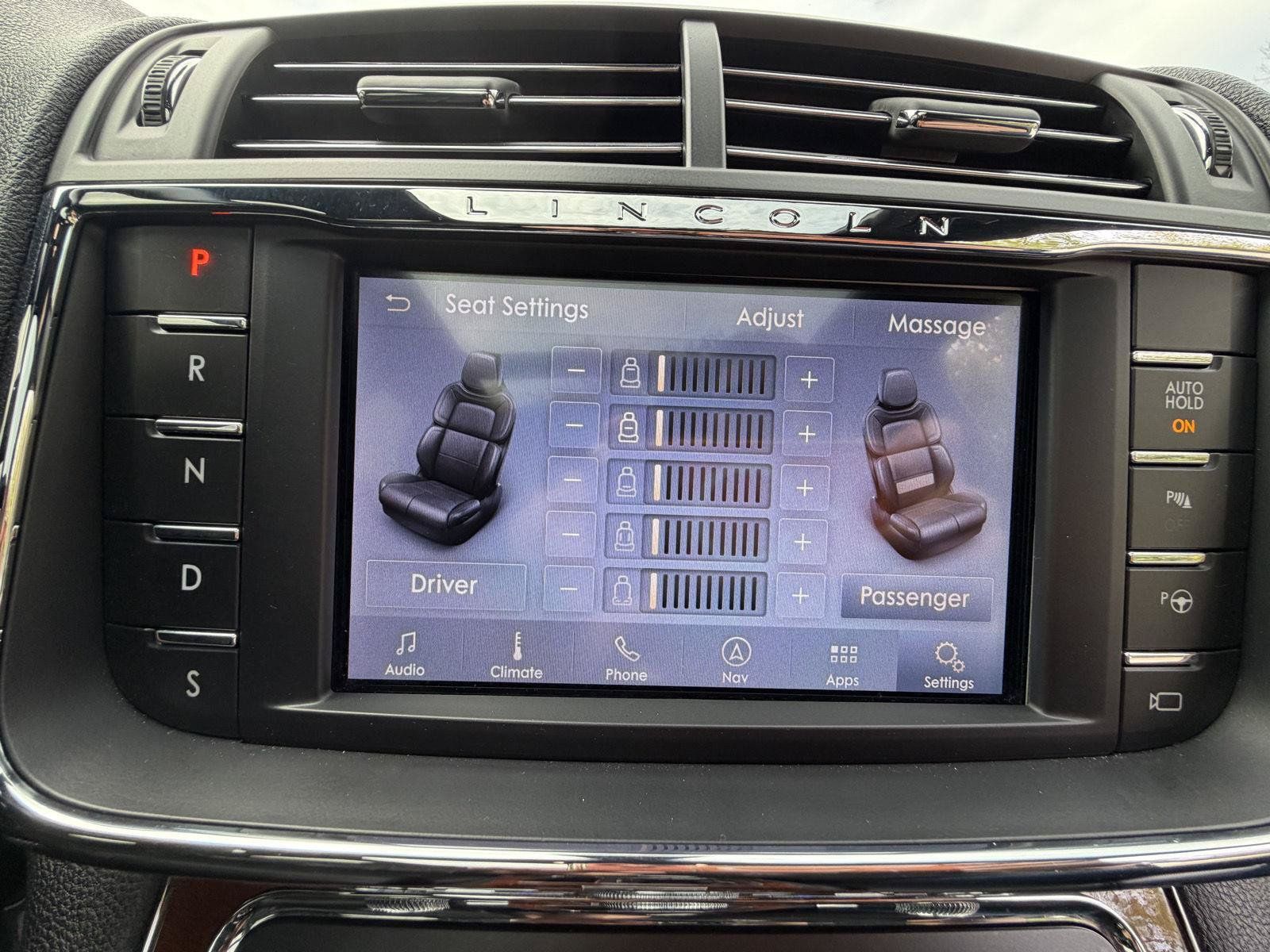 Used 2020 Lincoln Continental Reserve w/ Luxury Package AWD/4WD image 35