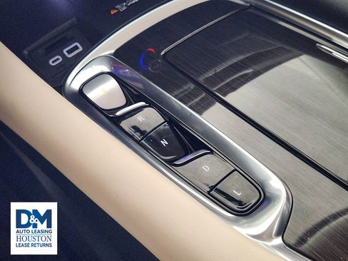 Used 2024 Buick Enclave Essence w/ Sport Touring Edition image 30