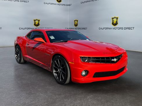 Used 2010 Chevrolet Camaro SS w/ RS Package RWD image 7