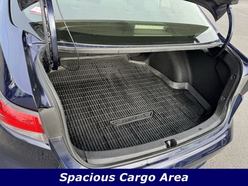 Used 2022 Toyota Corolla LE image 13