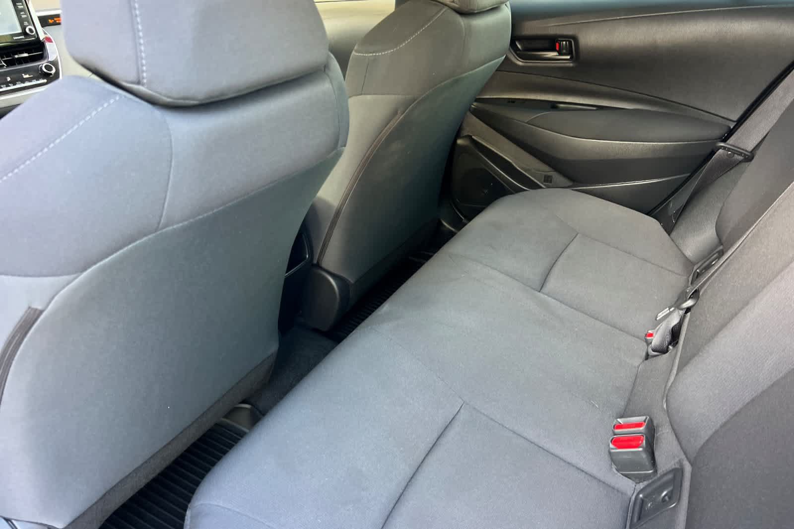 Certified 2022 Toyota Corolla LE FWD image 4
