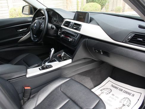 Used 2014 BMW 320i Sedan RWD image 21