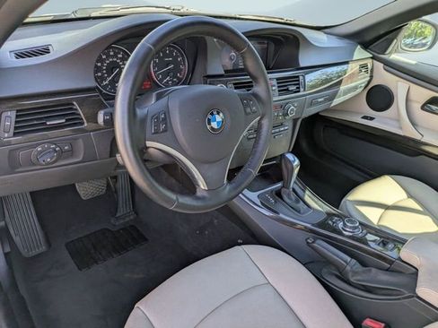 Used 2011 BMW 328i Convertible image 20