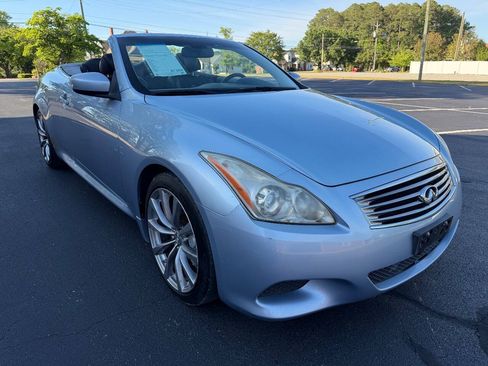 Used 2009 INFINITI G37 Convertible w/ Premium Pkg RWD image 4